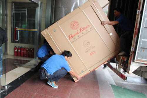 左云钢琴贵重工艺品无忧运
